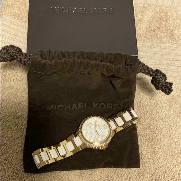 Michael Kors Watch - Picture 5 of 5
